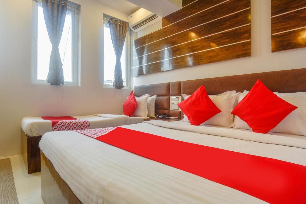Oyo 28893 Hotel Gulf Мумбай Екстериор снимка