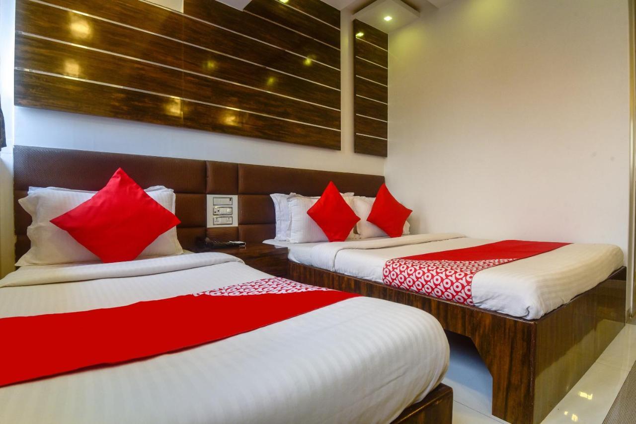 Oyo 28893 Hotel Gulf Мумбай Екстериор снимка
