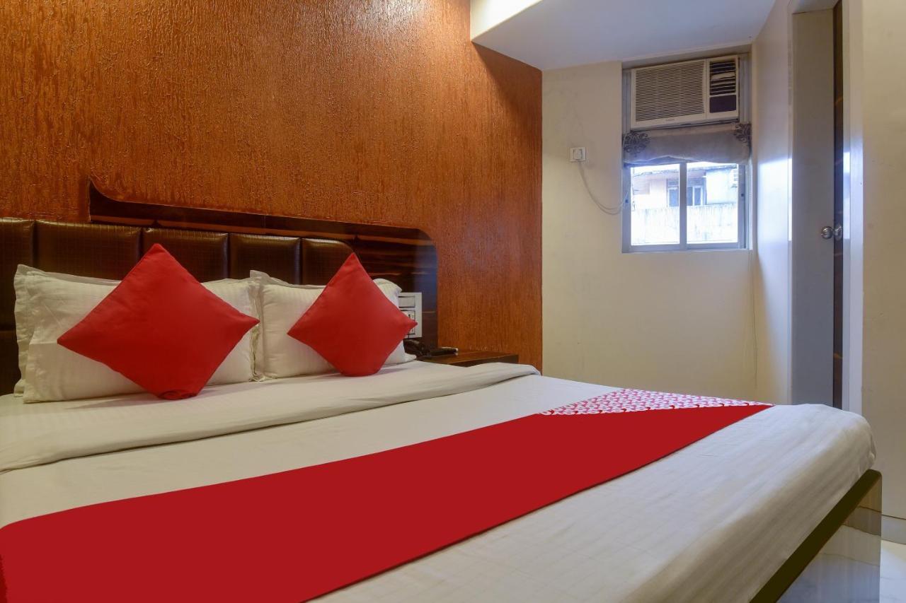 Oyo 28893 Hotel Gulf Мумбай Екстериор снимка