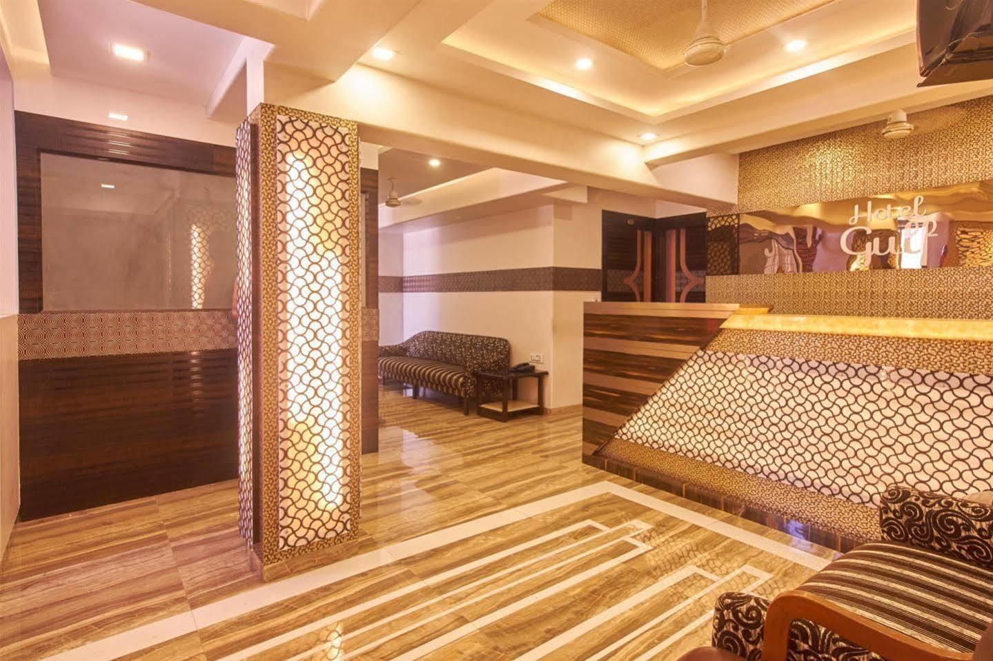 Oyo 28893 Hotel Gulf Мумбай Екстериор снимка